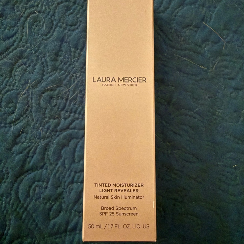 laura mercier Tinted Moisturizer Light Revealer - NEW color 2N1 (Nude)